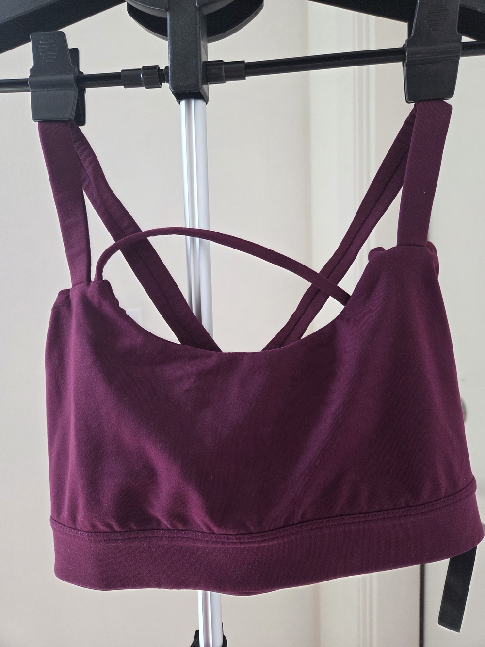 Victoria Sport Strappy Cross Back Maroon Berry Sports Bra Top Activewear XS